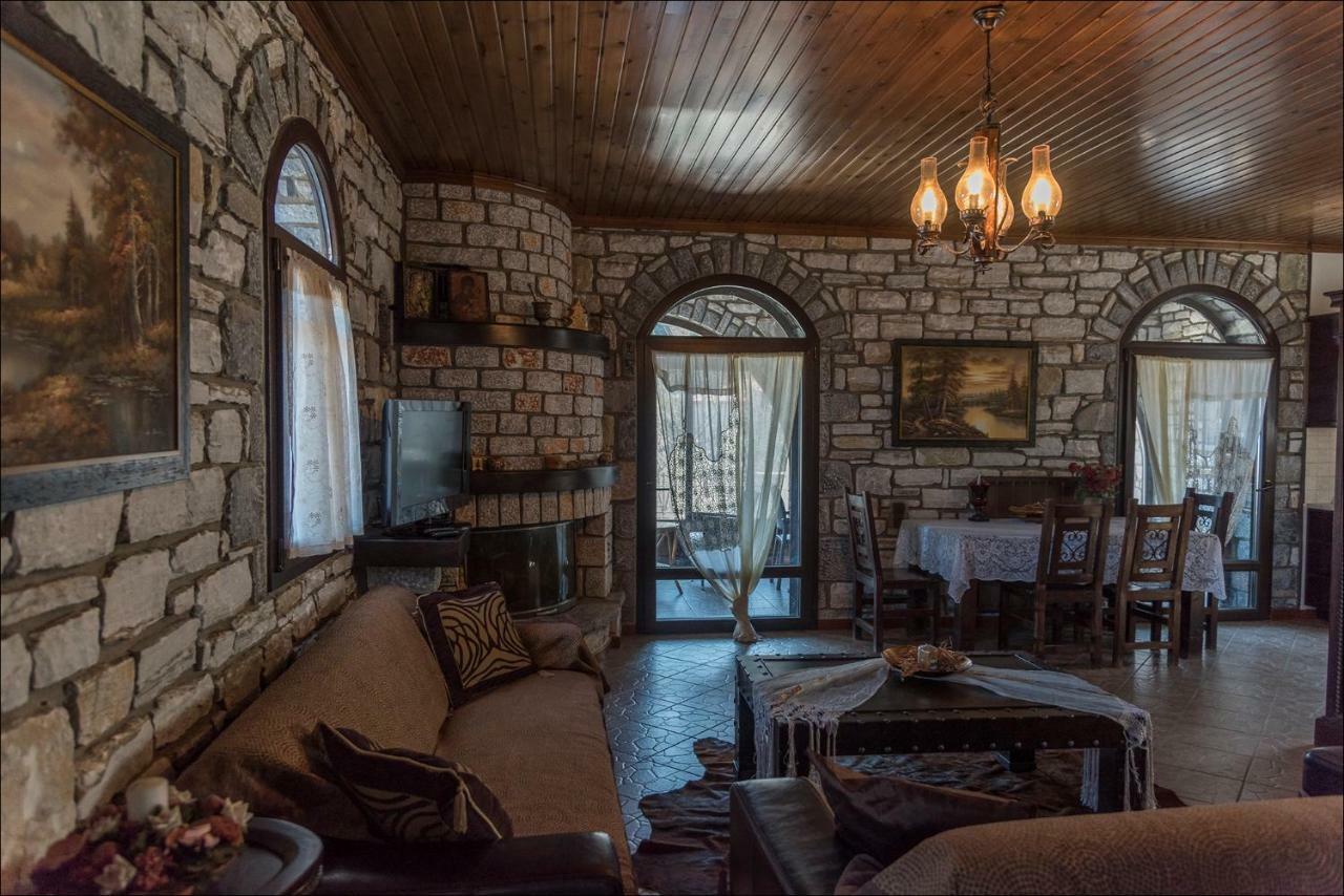 فيلا Stone Mansion Anavryti, Αμα 20569 ميستراس المظهر الخارجي الصورة