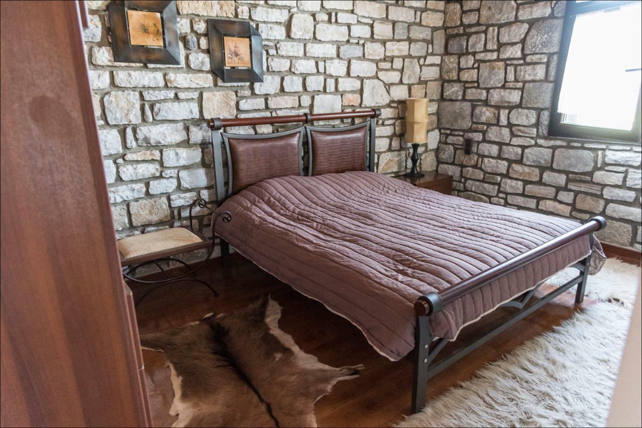 فيلا Stone Mansion Anavryti, Αμα 20569 ميستراس المظهر الخارجي الصورة
